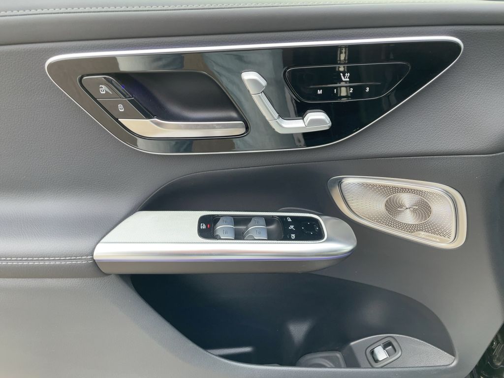 Mercedes-Benz GLC 300 2024