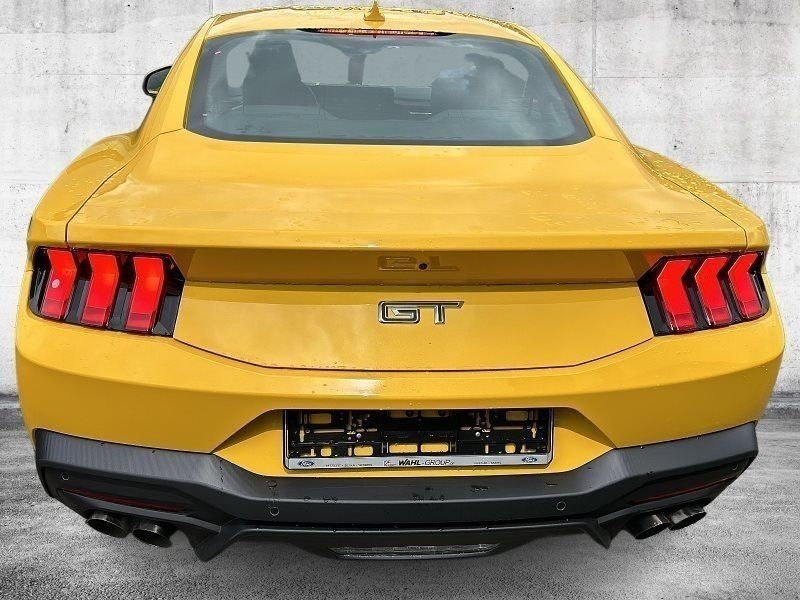 Ford Mustang 2025