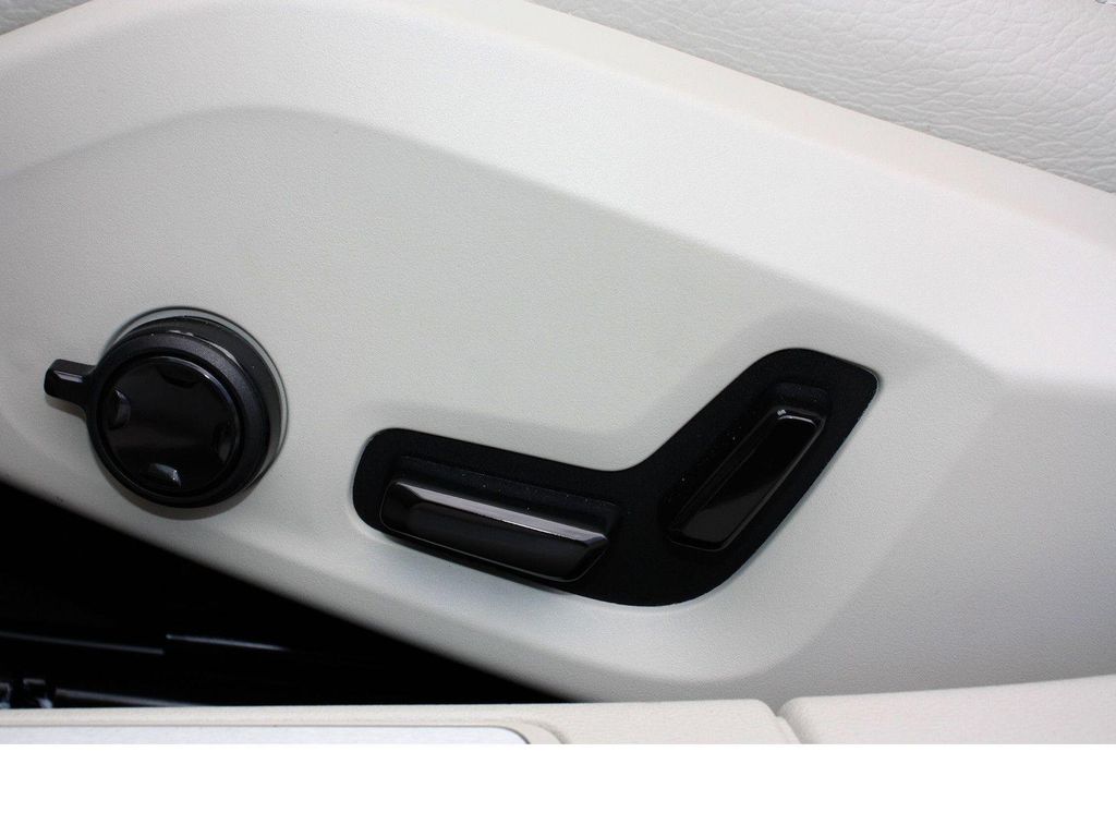 Volvo V60 Cross Country 2024