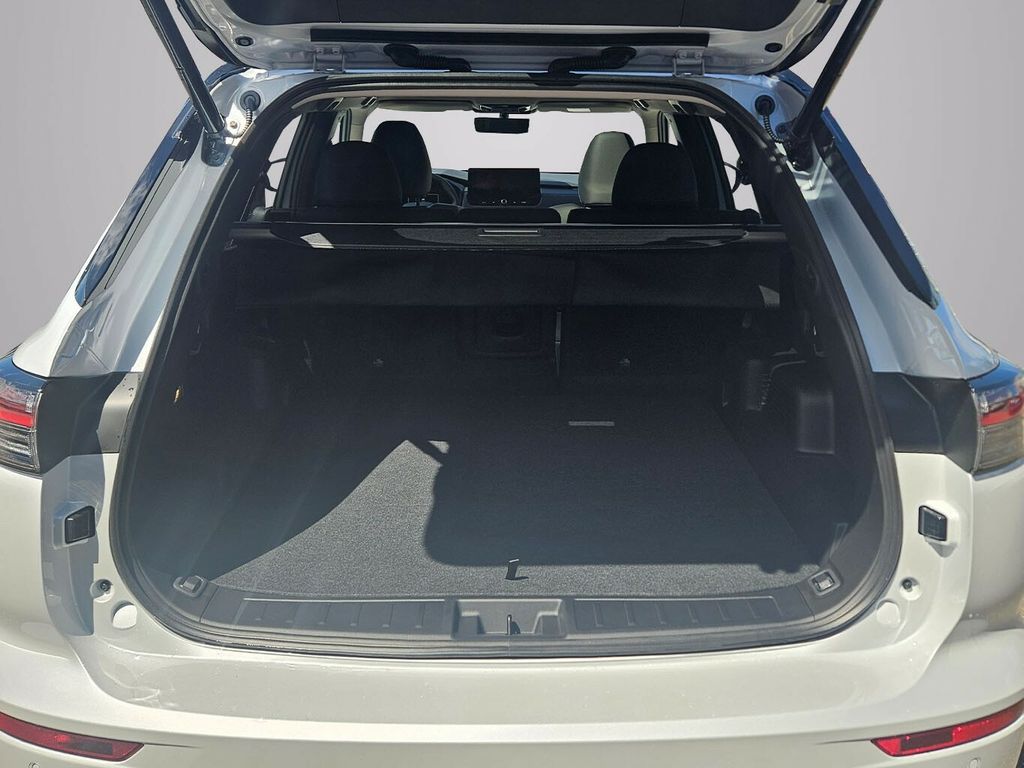 Mitsubishi Plug-in Hybrid Outlander 2025