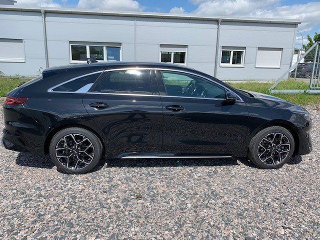 Kia pro cee'd / ProCeed