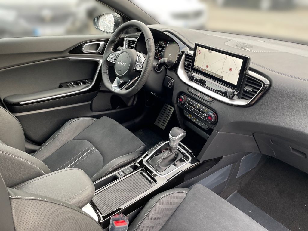 Kia pro cee'd / ProCeed