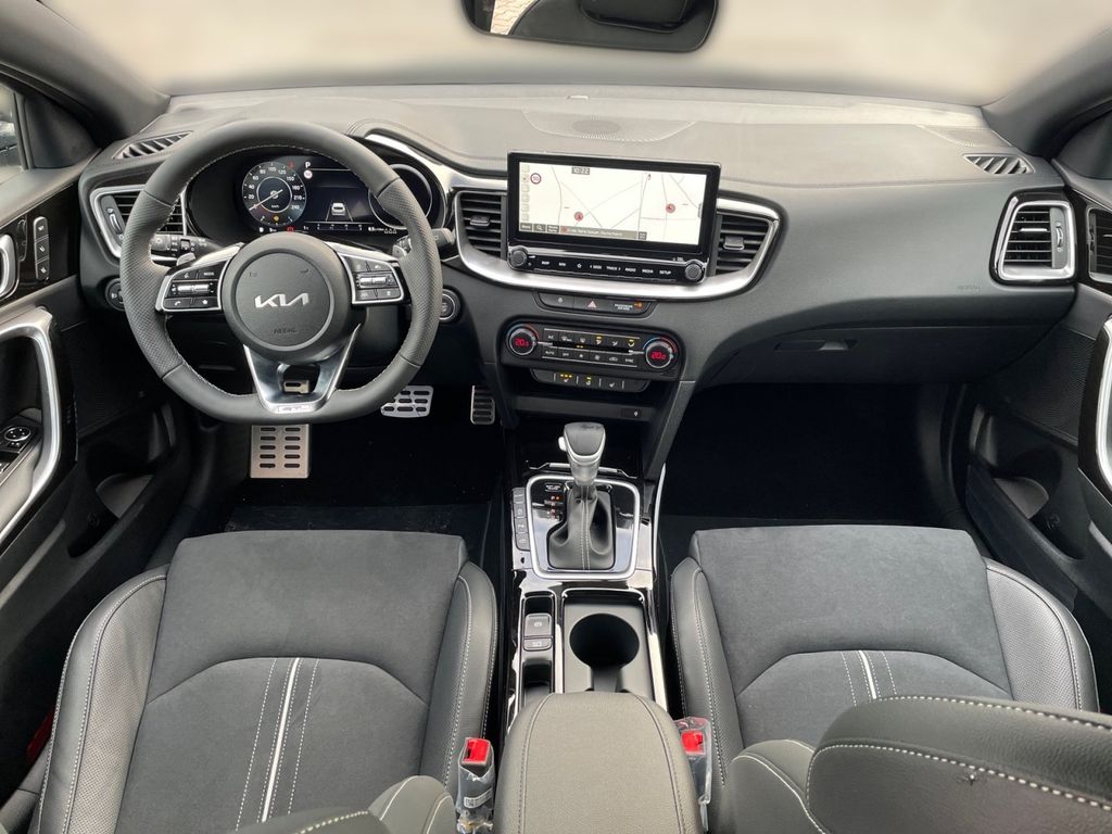 Kia pro cee'd / ProCeed