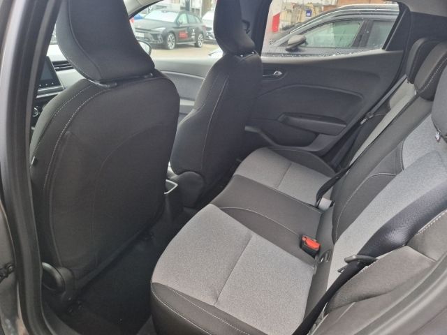 Mitsubishi Colt 2025