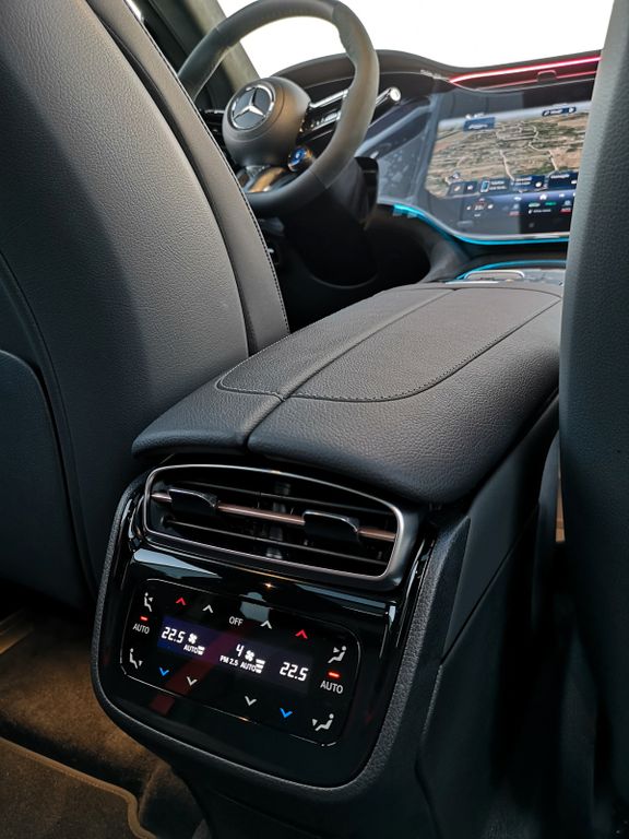 Mercedes-Benz EQE 2023