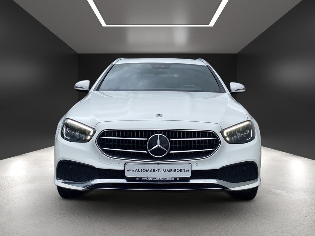 Mercedes-Benz E 300 2022