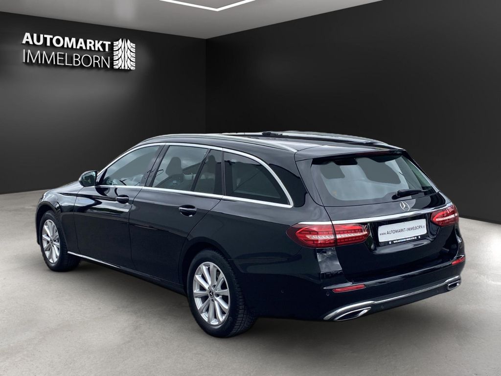 Mercedes-Benz E 300 2022