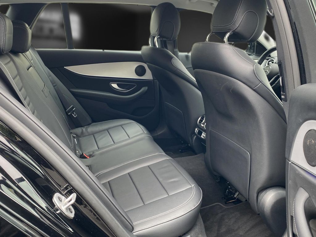 Mercedes-Benz E 300 2022