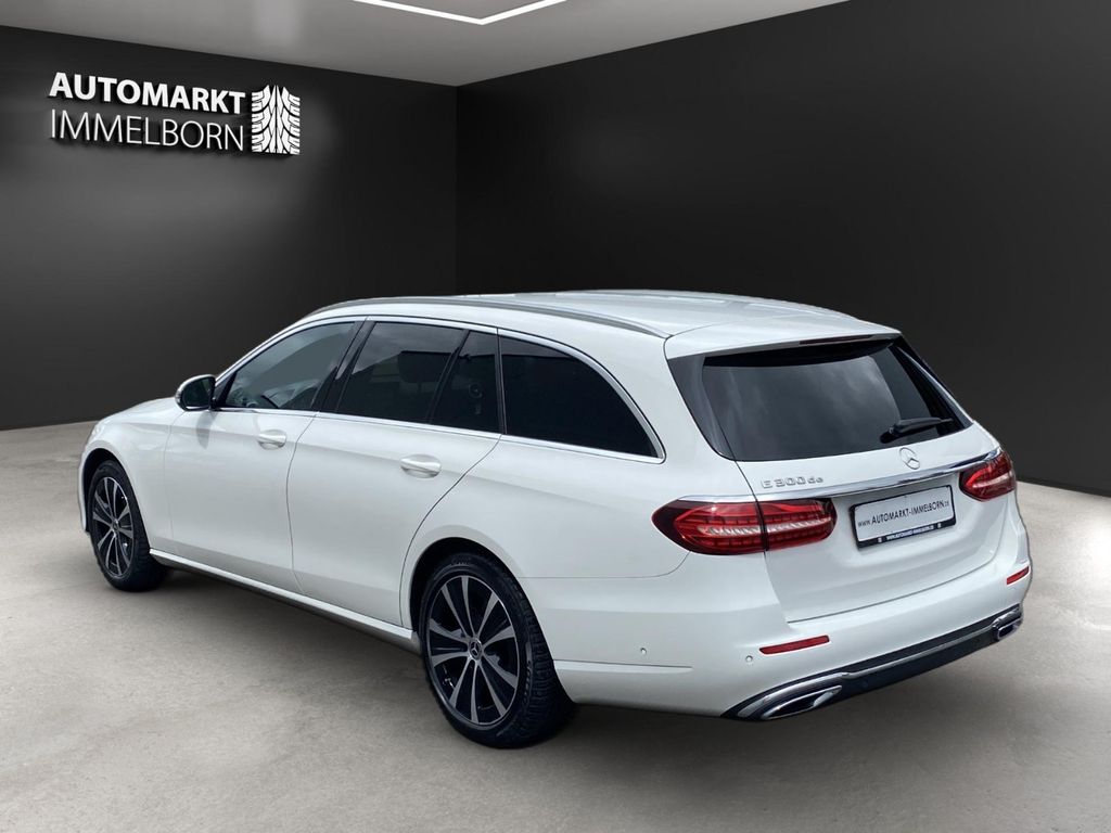 Mercedes-Benz E 300 2022