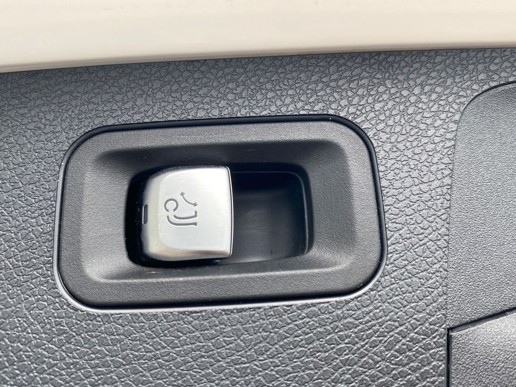 Mercedes-Benz E 300 2022