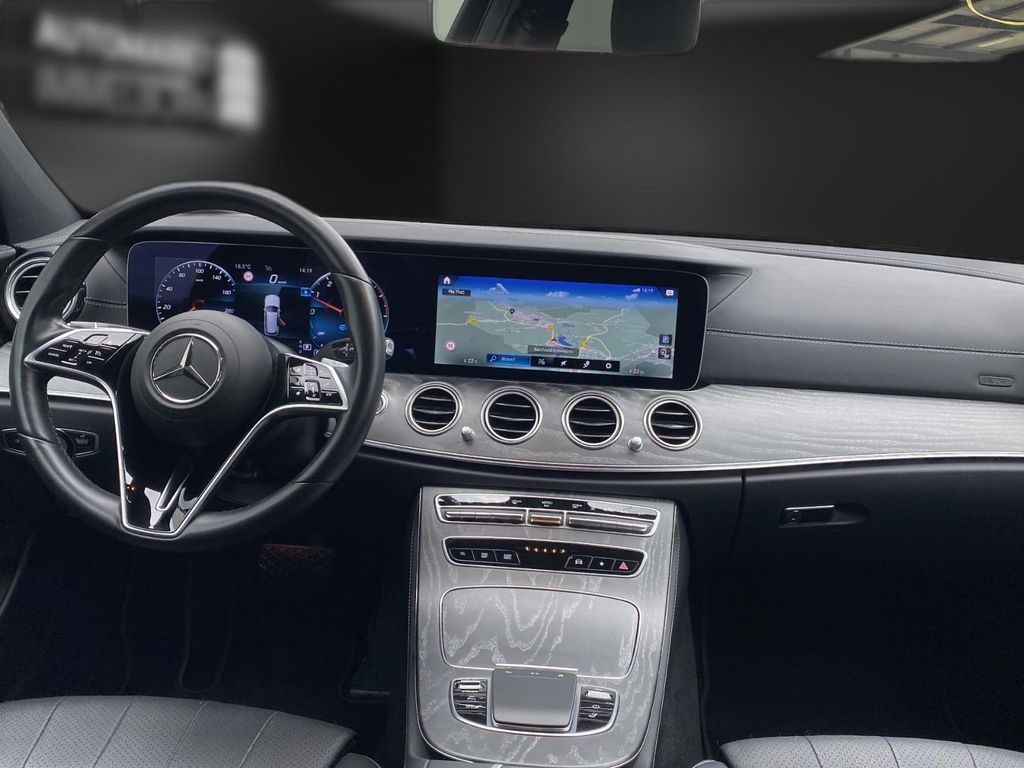 Mercedes-Benz E 300 2022