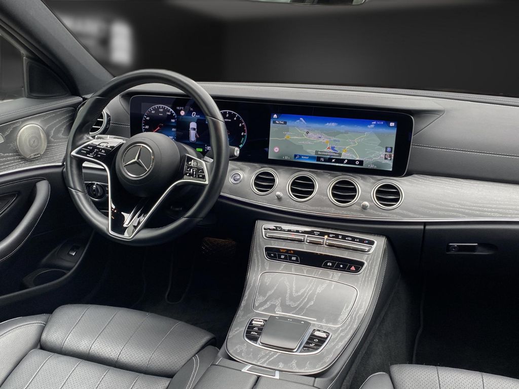 Mercedes-Benz E 300 2022