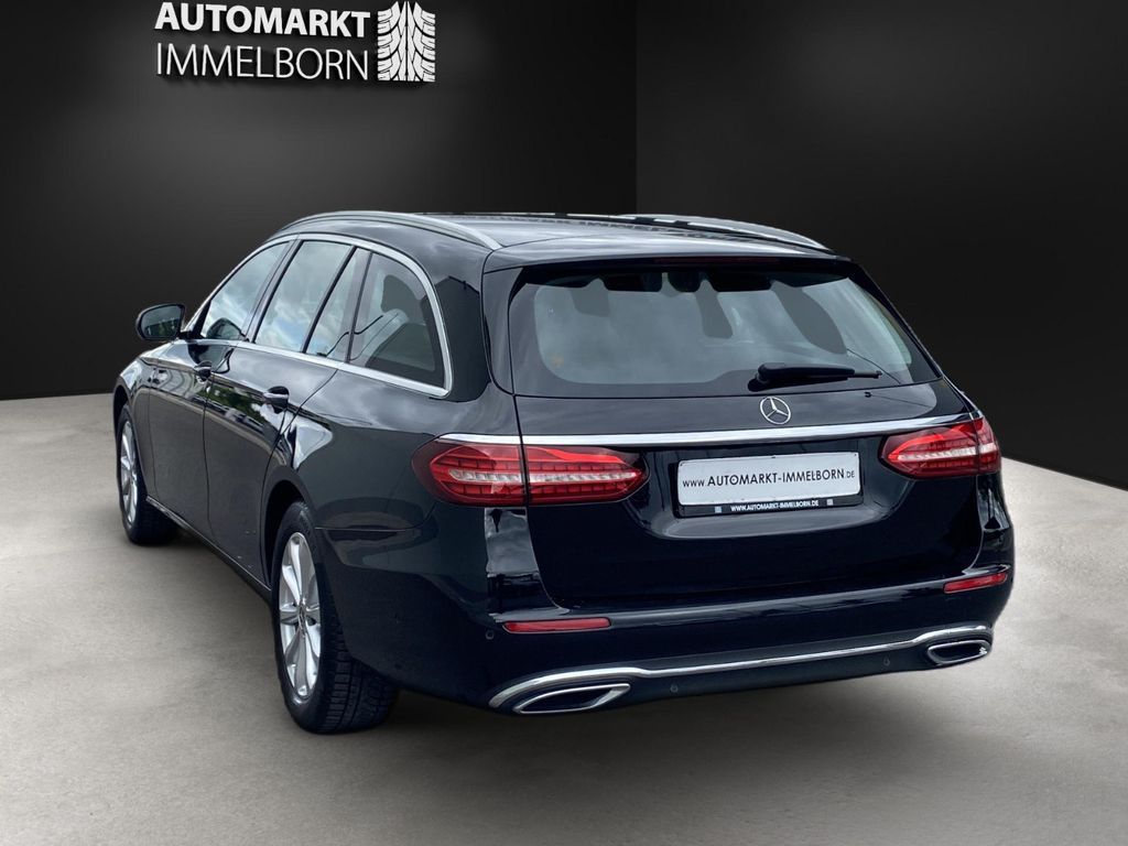 Mercedes-Benz E 300 2022