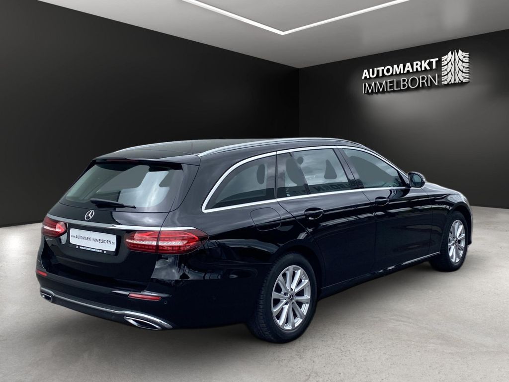 Mercedes-Benz E 300 2022