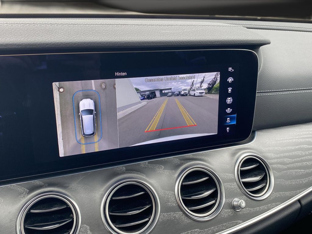 Mercedes-Benz E 300 2022