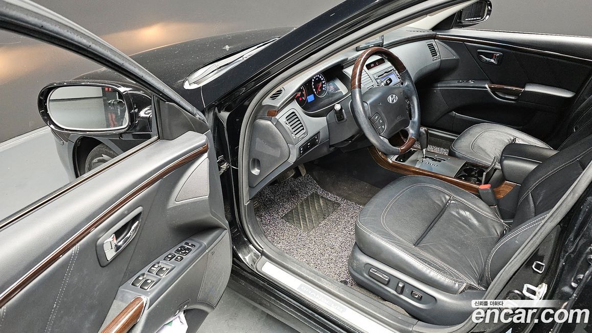 Hyundai Grandeur 2010