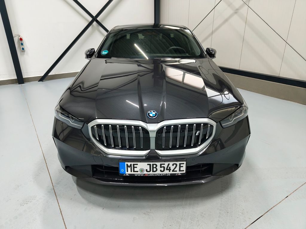 BMW i5 2023