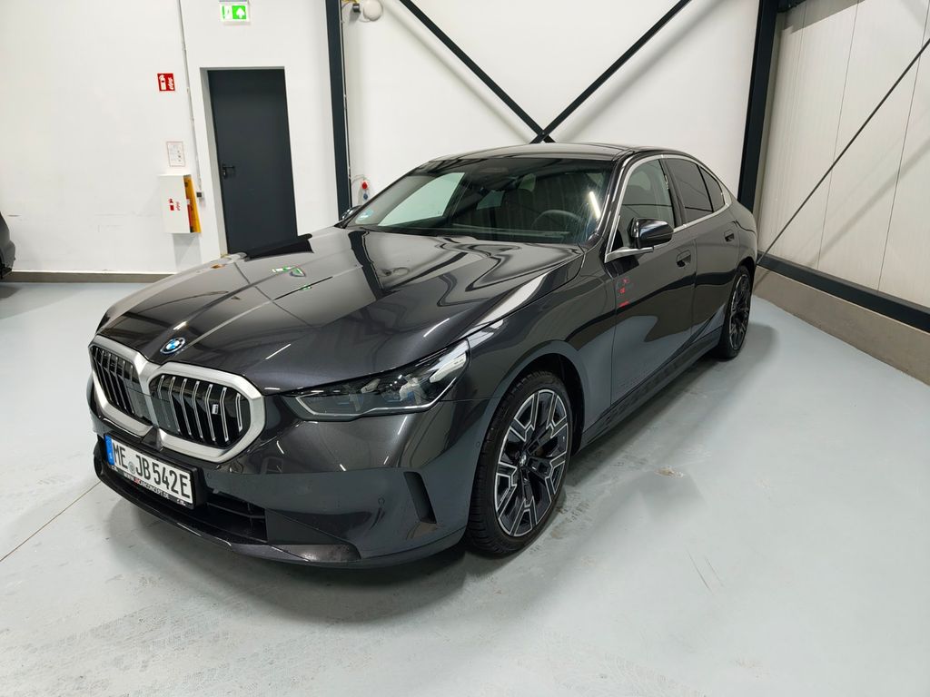 BMW i5 2023