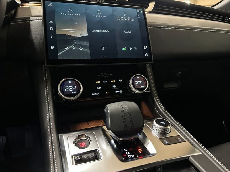 Jaguar F-Pace 2024