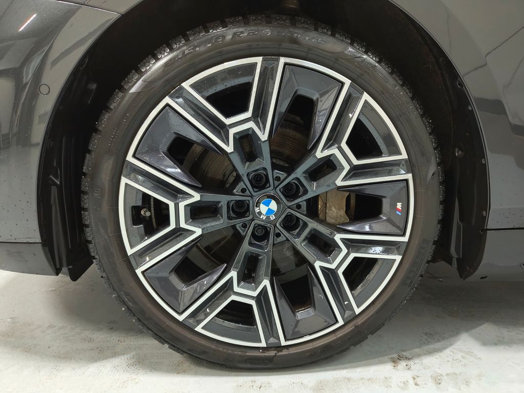 BMW i5 2023