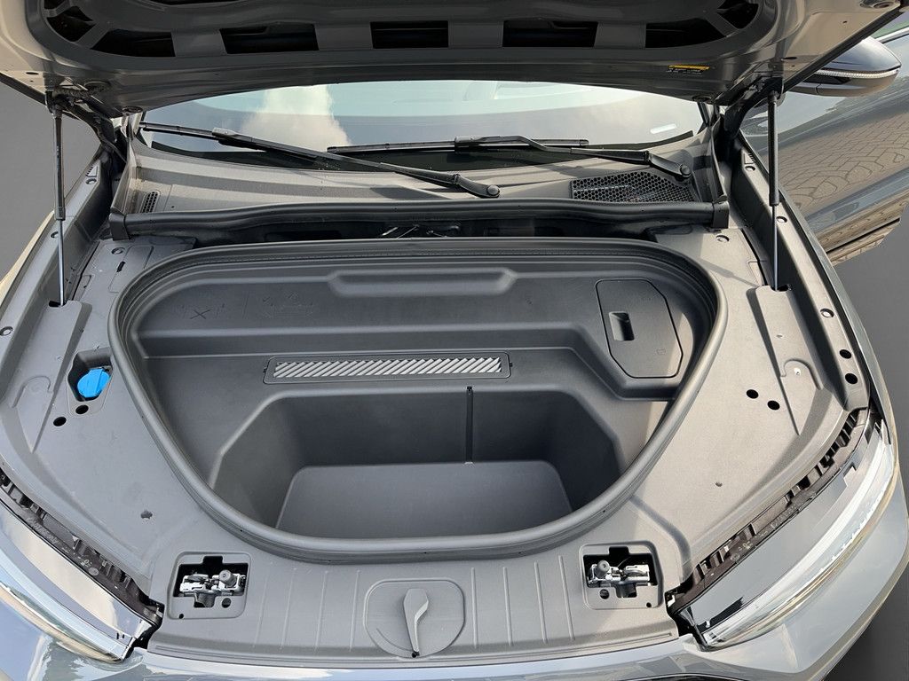 Audi SQ6 e-tron 2024