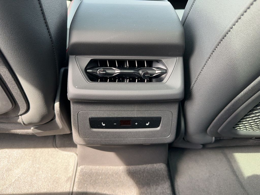 Audi SQ6 e-tron 2024