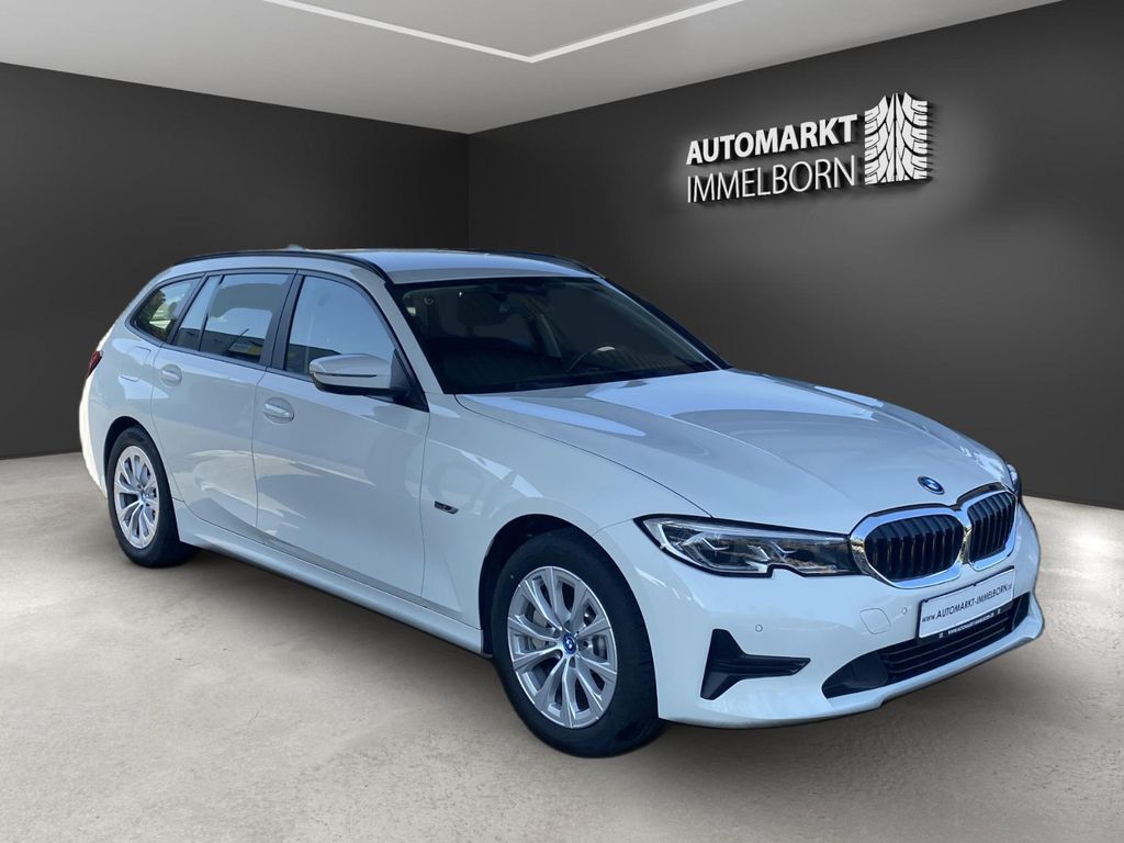 BMW 330 2021