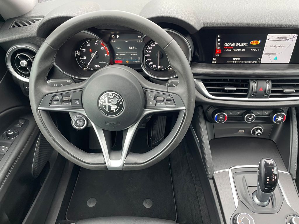 Alfa Romeo Stelvio 2020