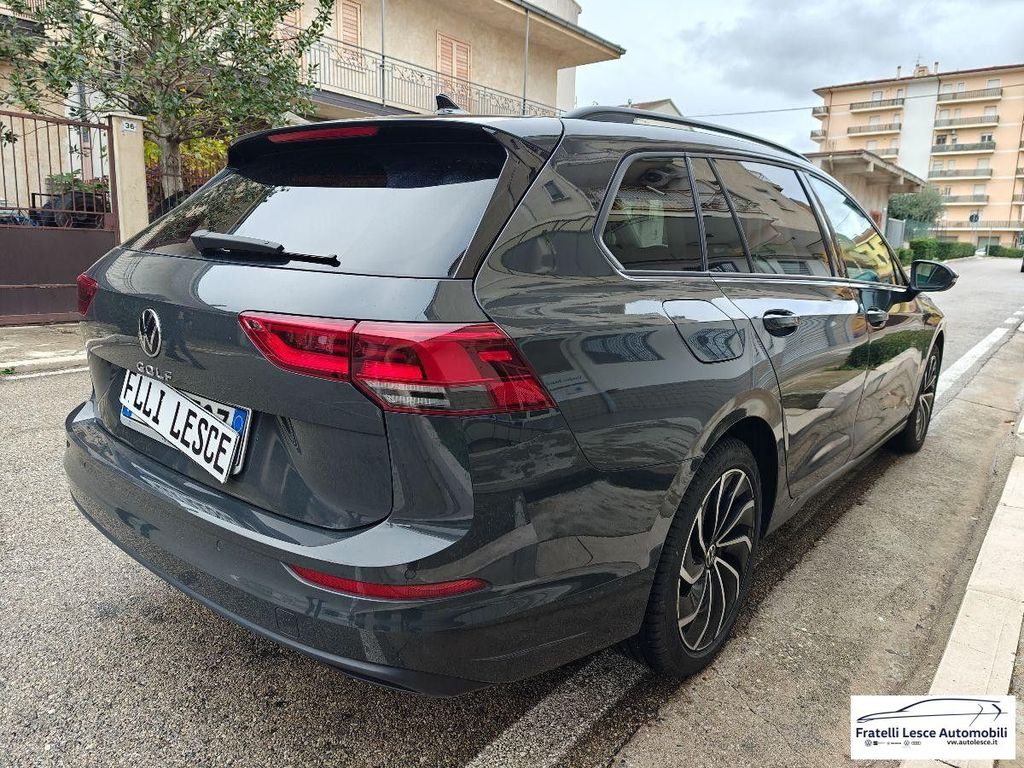 Volkswagen Golf 2021