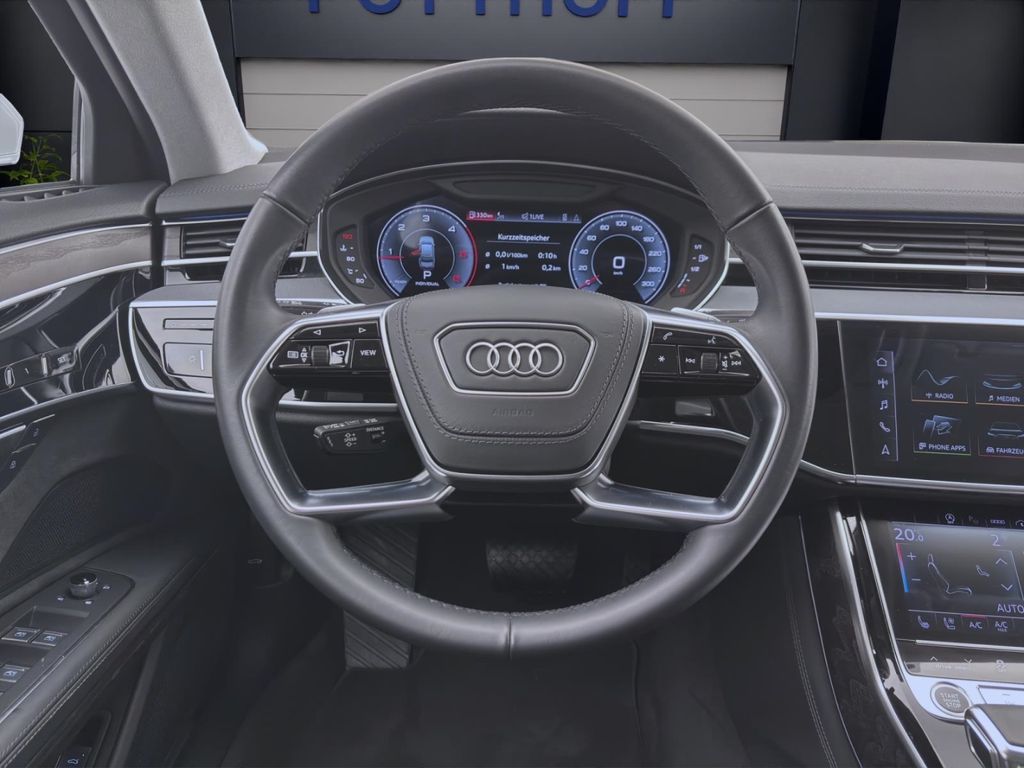 Audi A8 2022