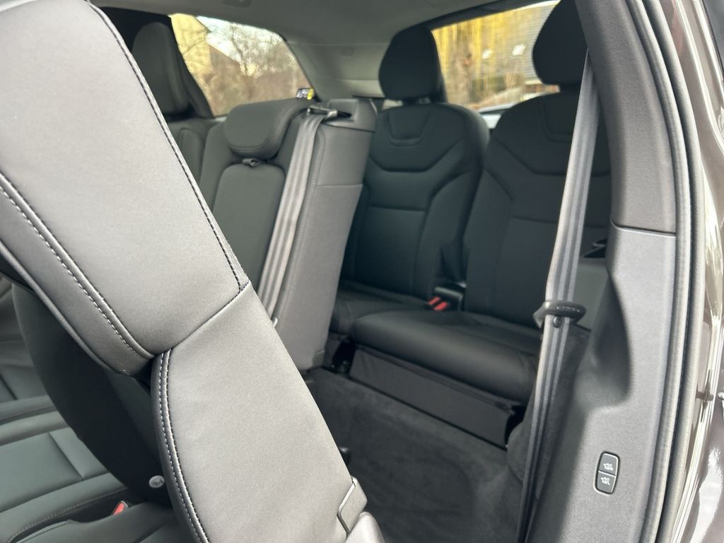 Volvo EX90