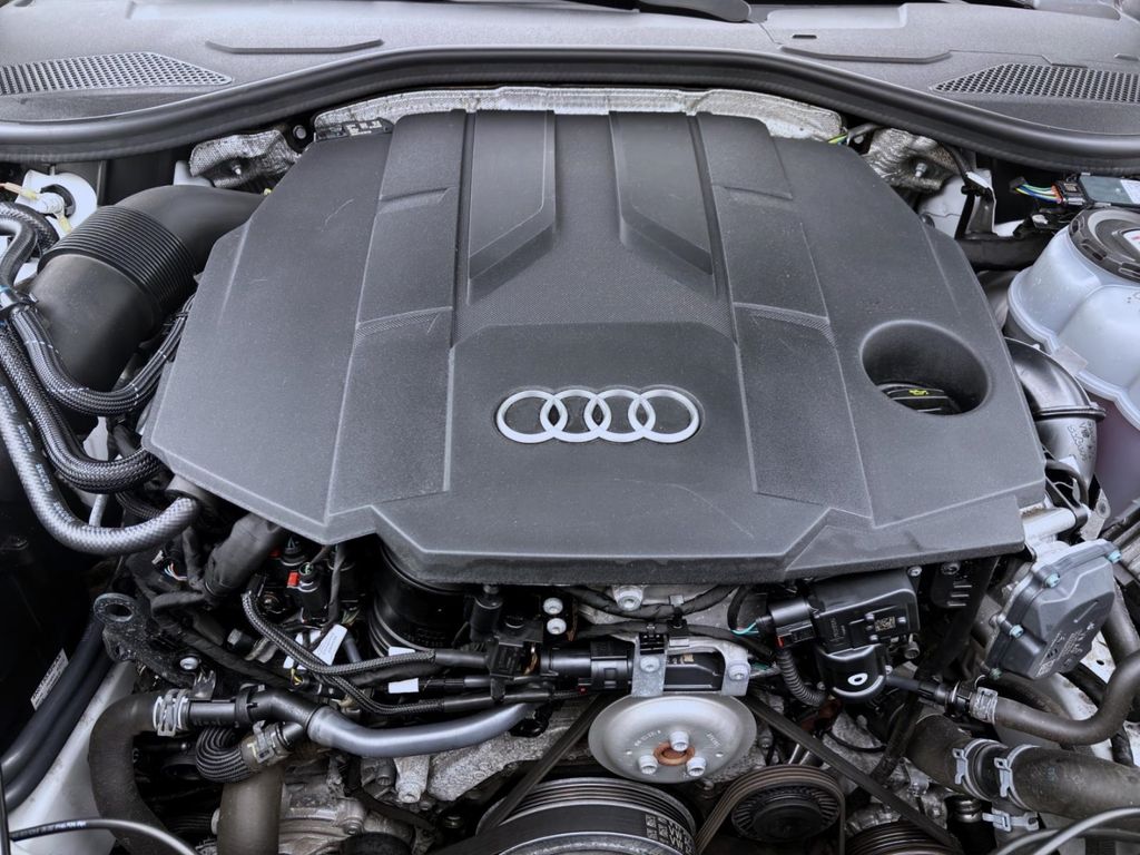 Audi A8 2022