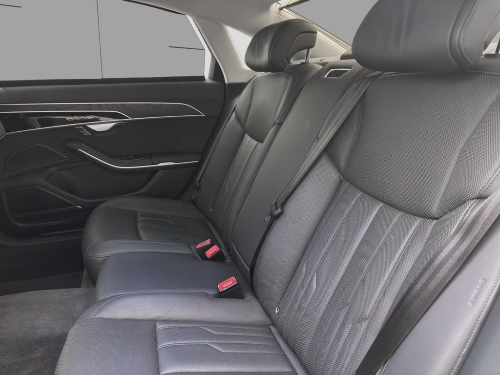 Audi A8 2022