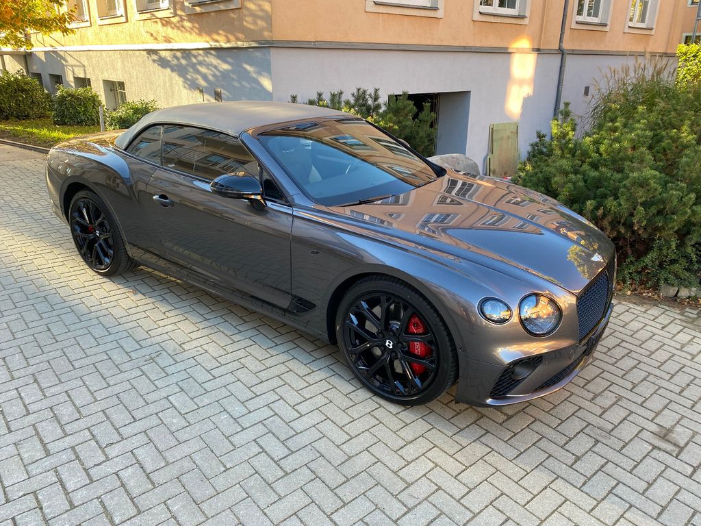 Bentley Continental GTC 2024
