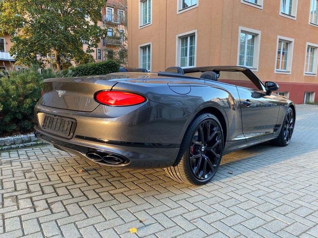 Bentley Continental GTC 2024
