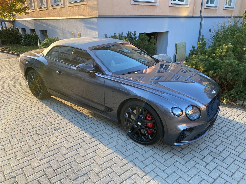 Bentley Continental GTC 2024