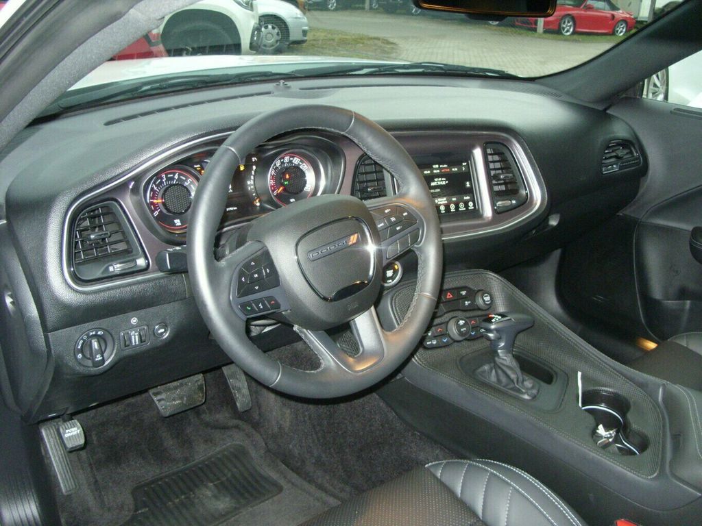 Dodge Challenger 2019