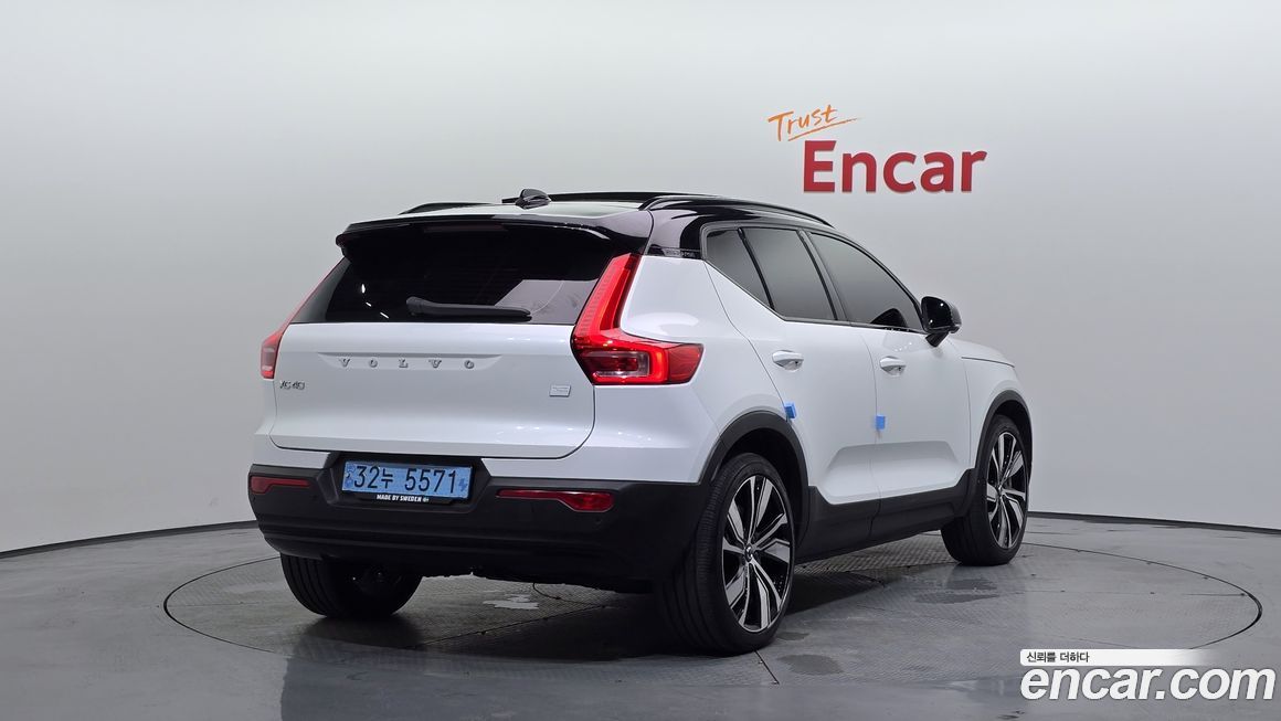 Volvo XC40 2022