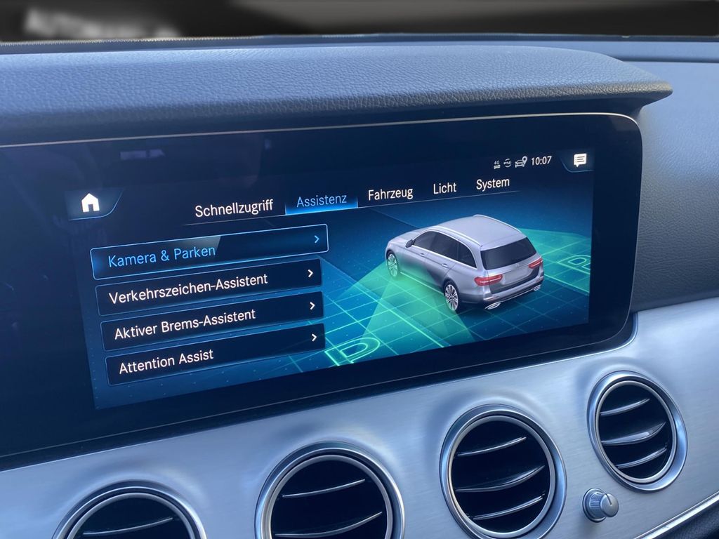 Mercedes-Benz E 300 2021