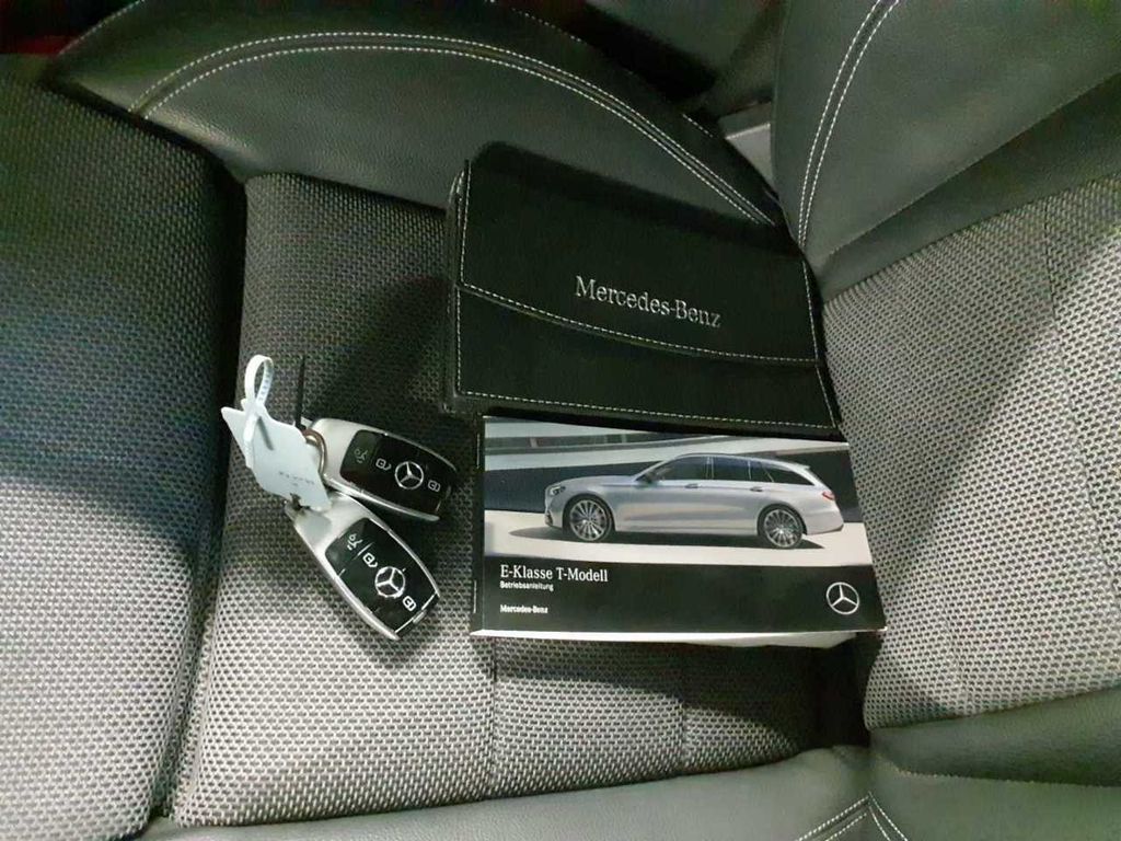 Mercedes-Benz E 300 2021