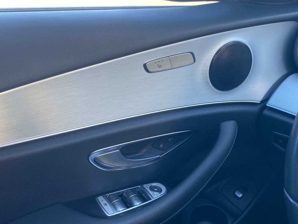 Mercedes-Benz E 300 2021