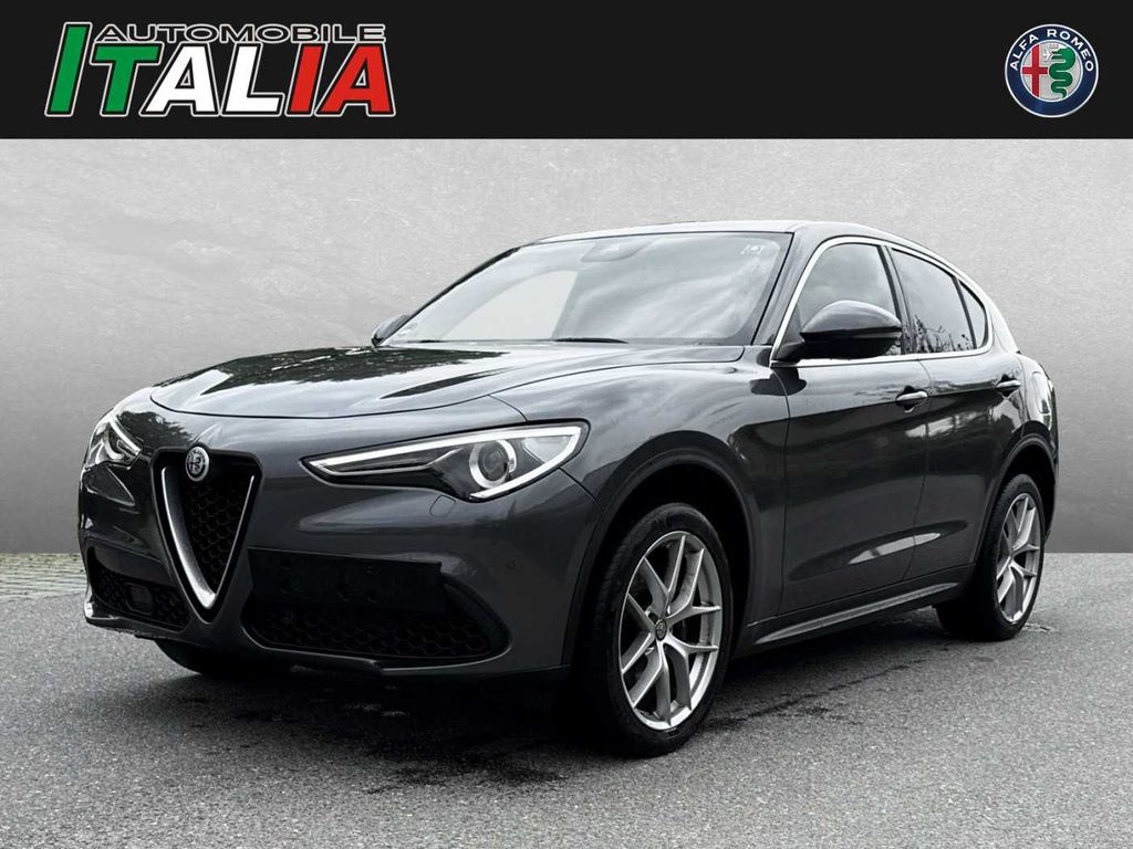 Alfa Romeo Stelvio 2017