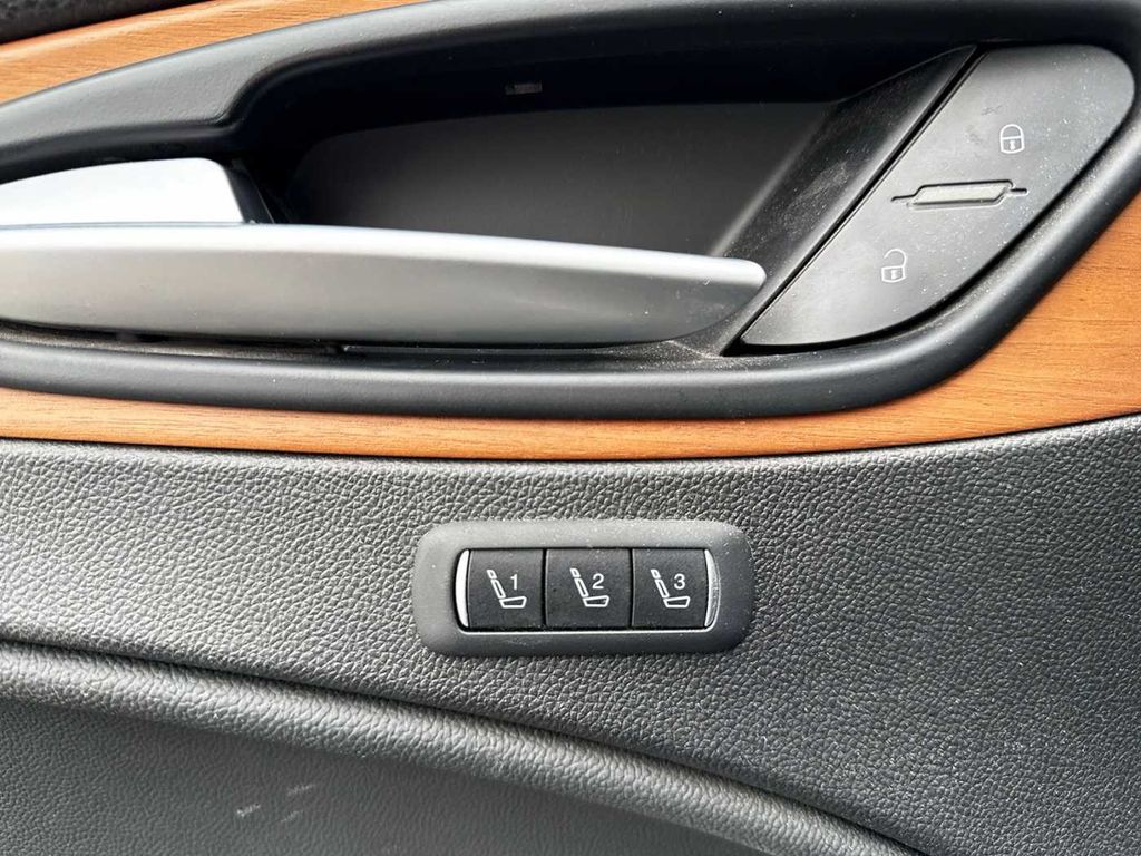 Alfa Romeo Stelvio 2017