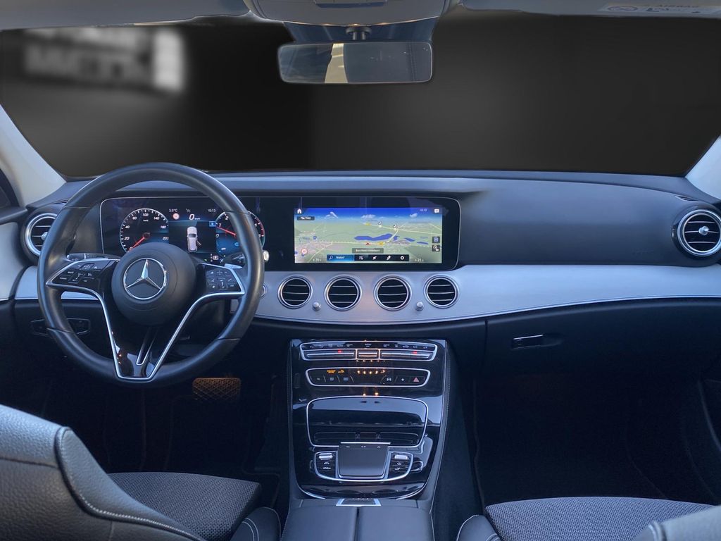 Mercedes-Benz E 300 2021