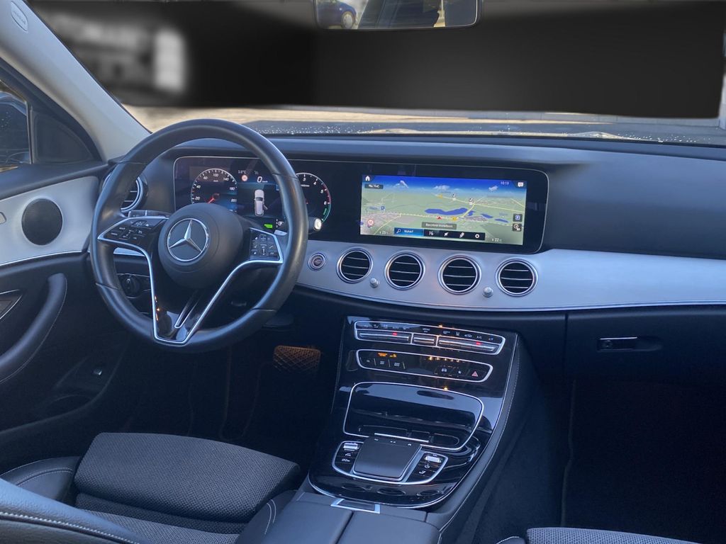 Mercedes-Benz E 300 2021