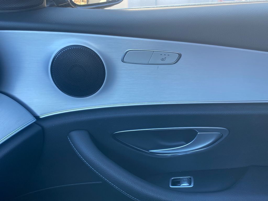 Mercedes-Benz E 300 2021