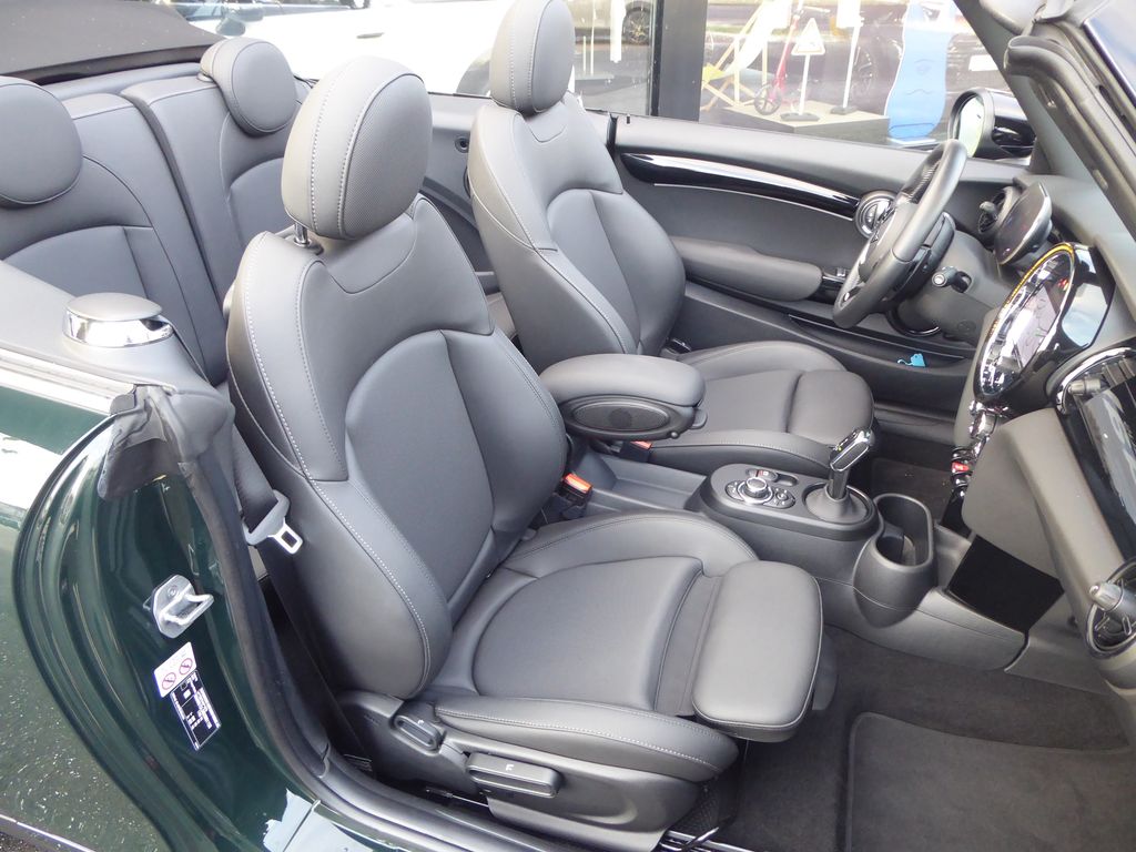 MINI John Cooper Works Cabrio 2023