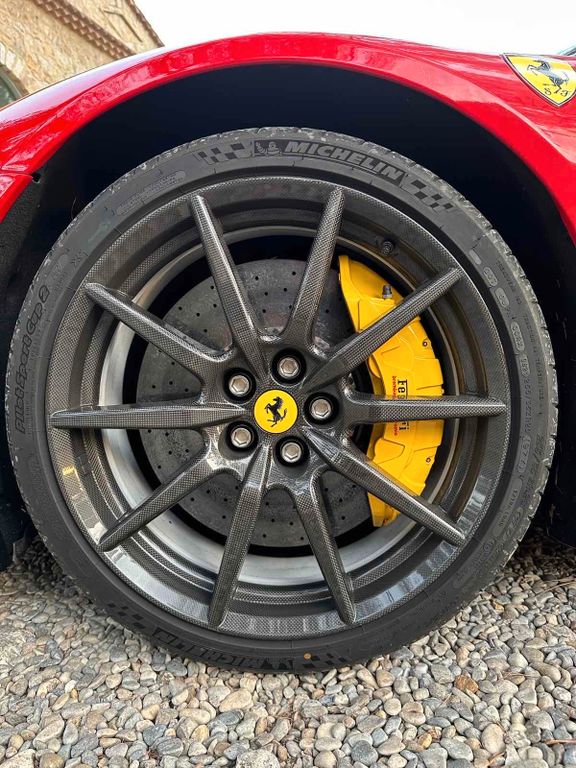 Ferrari SF90 2023