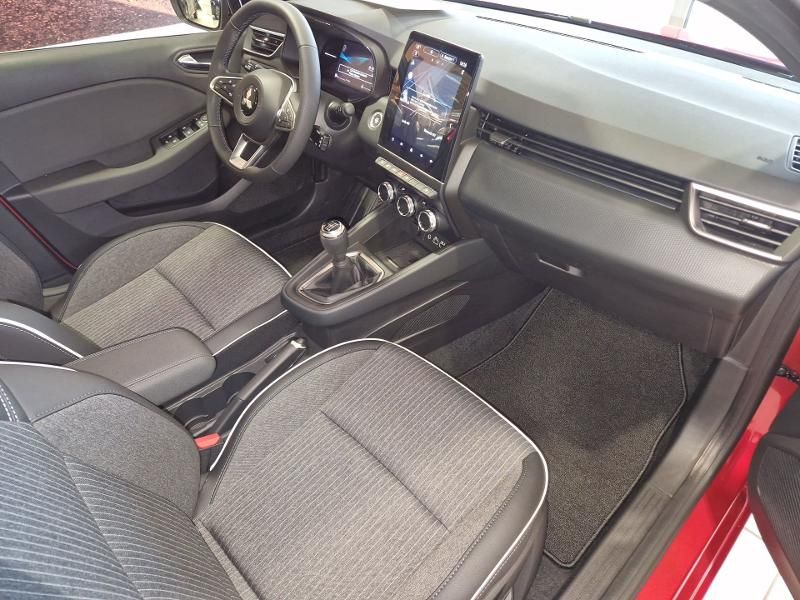 Mitsubishi Colt 2025