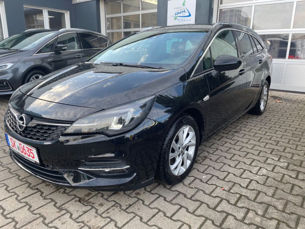 Opel Astra 2022